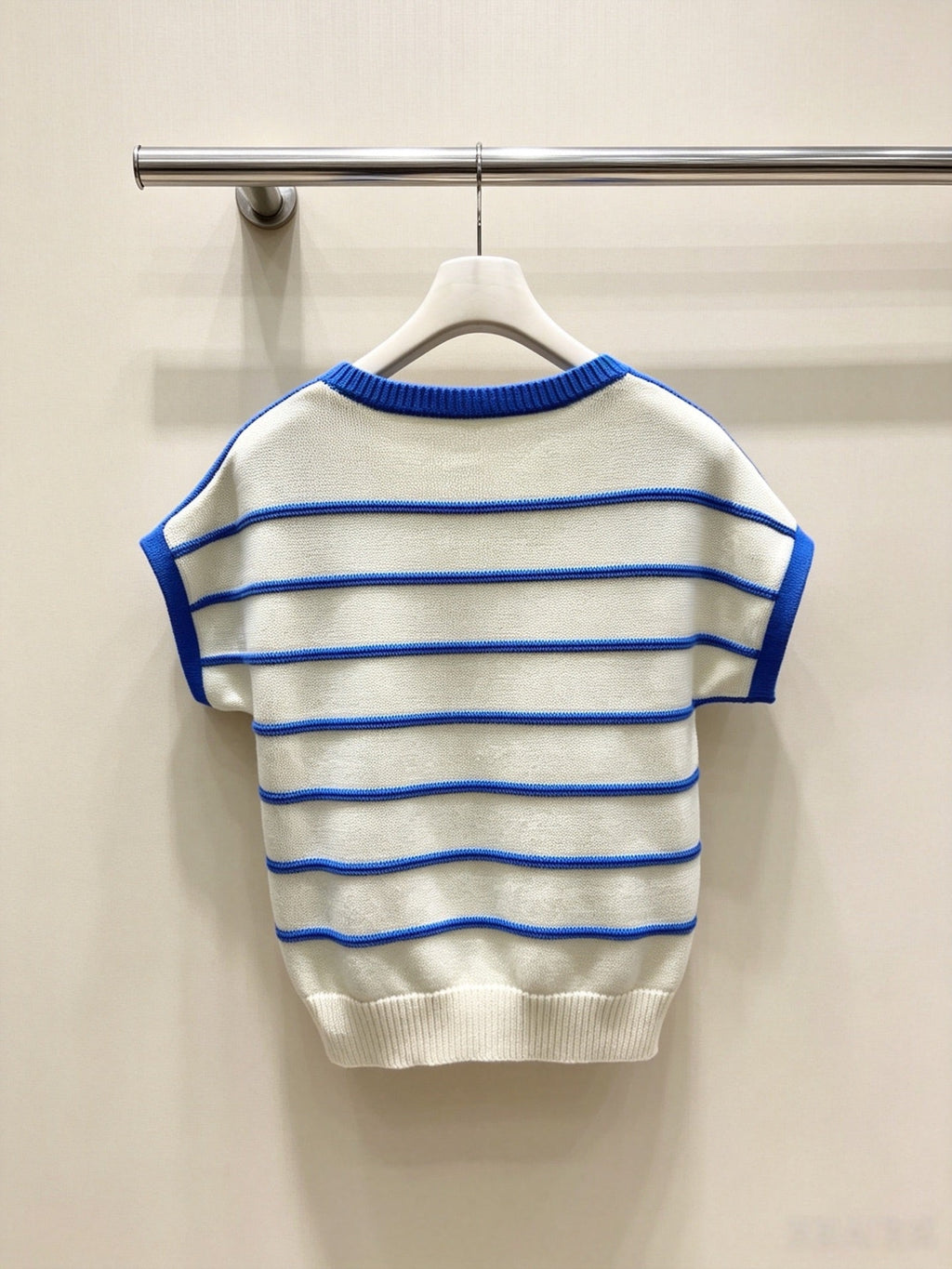 LOEWE 26S STRIPED SHORT-SLEEVE KNITTED SWEATER 552