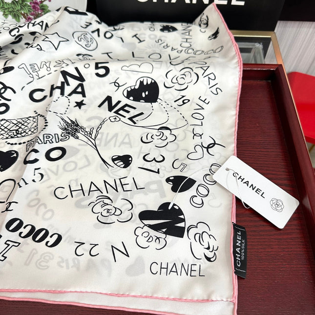 CHANEL 26S SCARF 90 IN SILK 311895