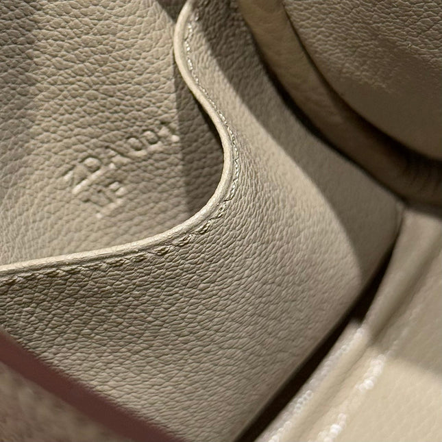 HERMES 25S MINI LINDY 19 IN BEIGE MARFA CALFSKIN GOLD HARDWARE