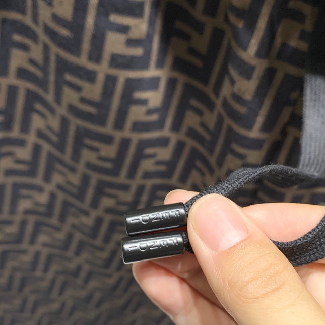 FENDI 26S SHORTS 002