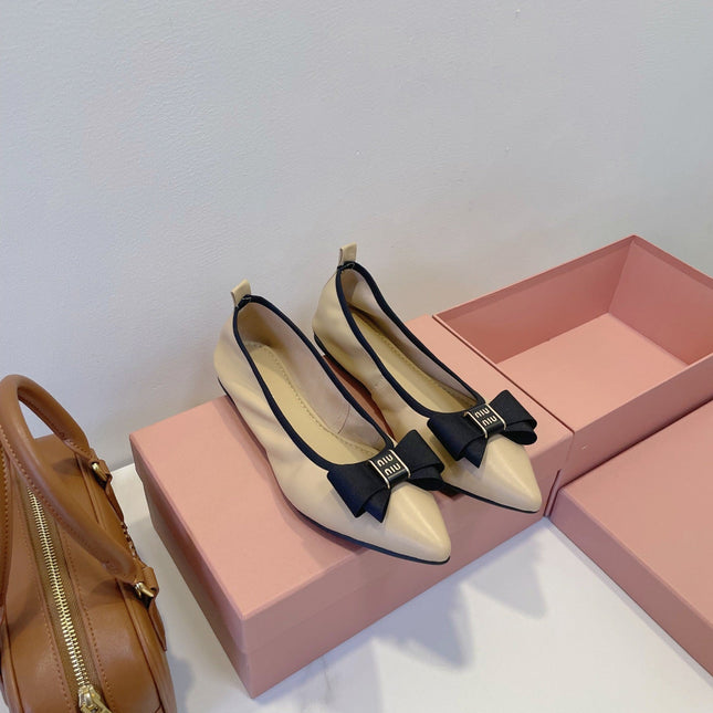 MIUMIU 26S BALLET FLATS IN BEIGE CALFSKIN WITH BOW