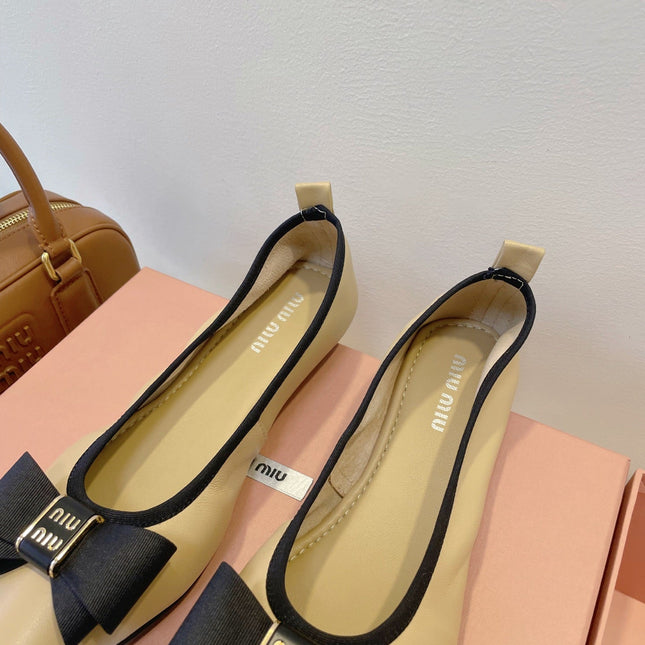 MIUMIU 26S BALLET FLATS IN BEIGE CALFSKIN WITH BOW