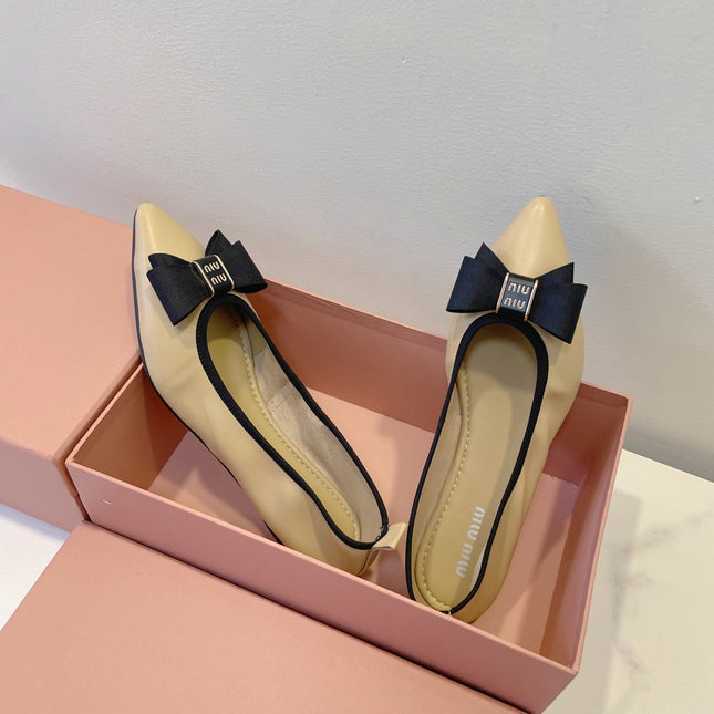 MIUMIU 26S BALLET FLATS IN BEIGE CALFSKIN WITH BOW