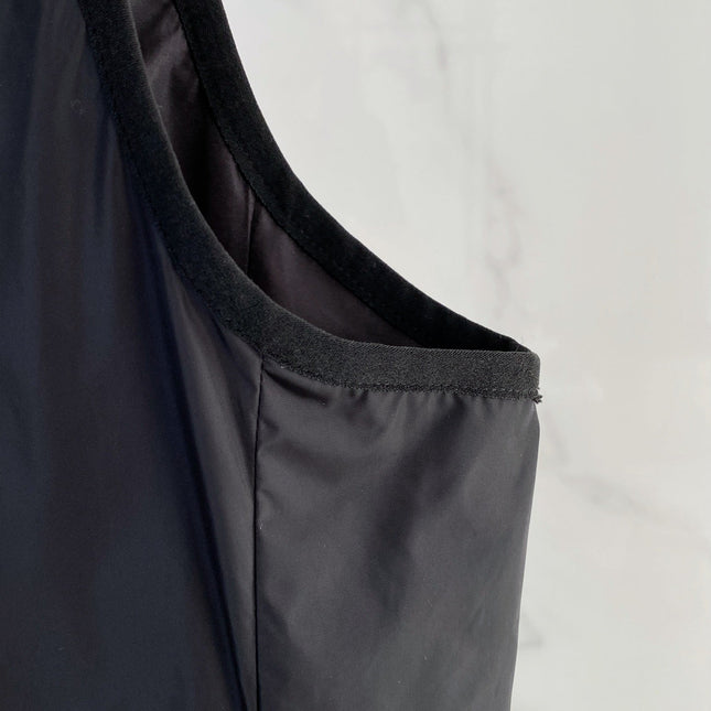 PRADA 26S SLEEVELESS HOODED JACKET 786