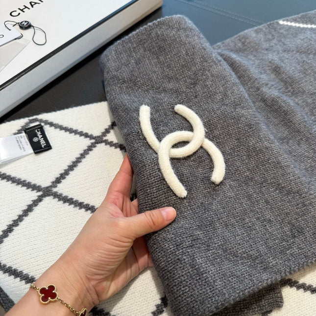 CHANEL 25S SCARF 180 CM IN WOOL CASHMERE 943029