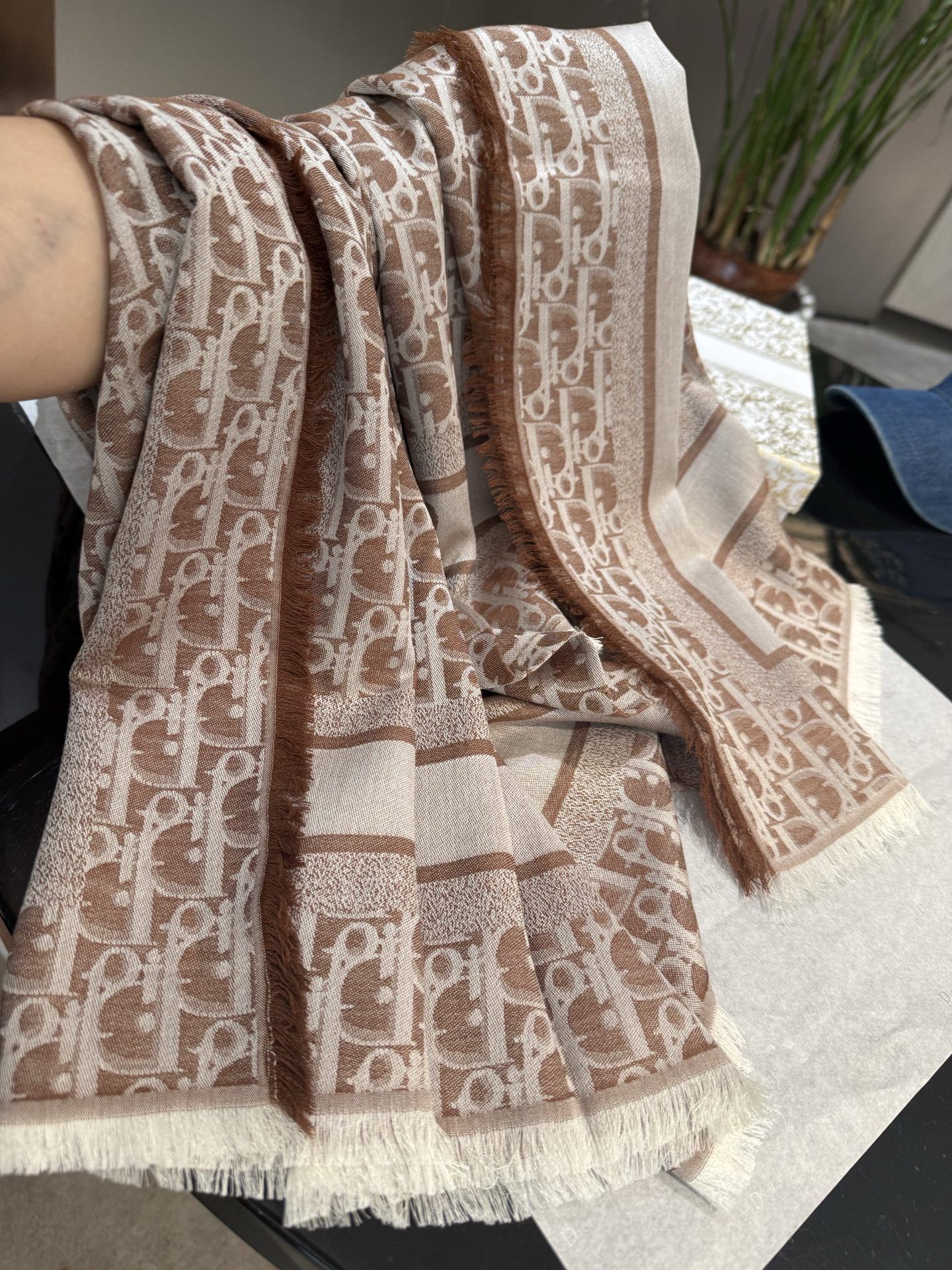 DIOR 26S SCARF 140CM IN CASHMERE 280065