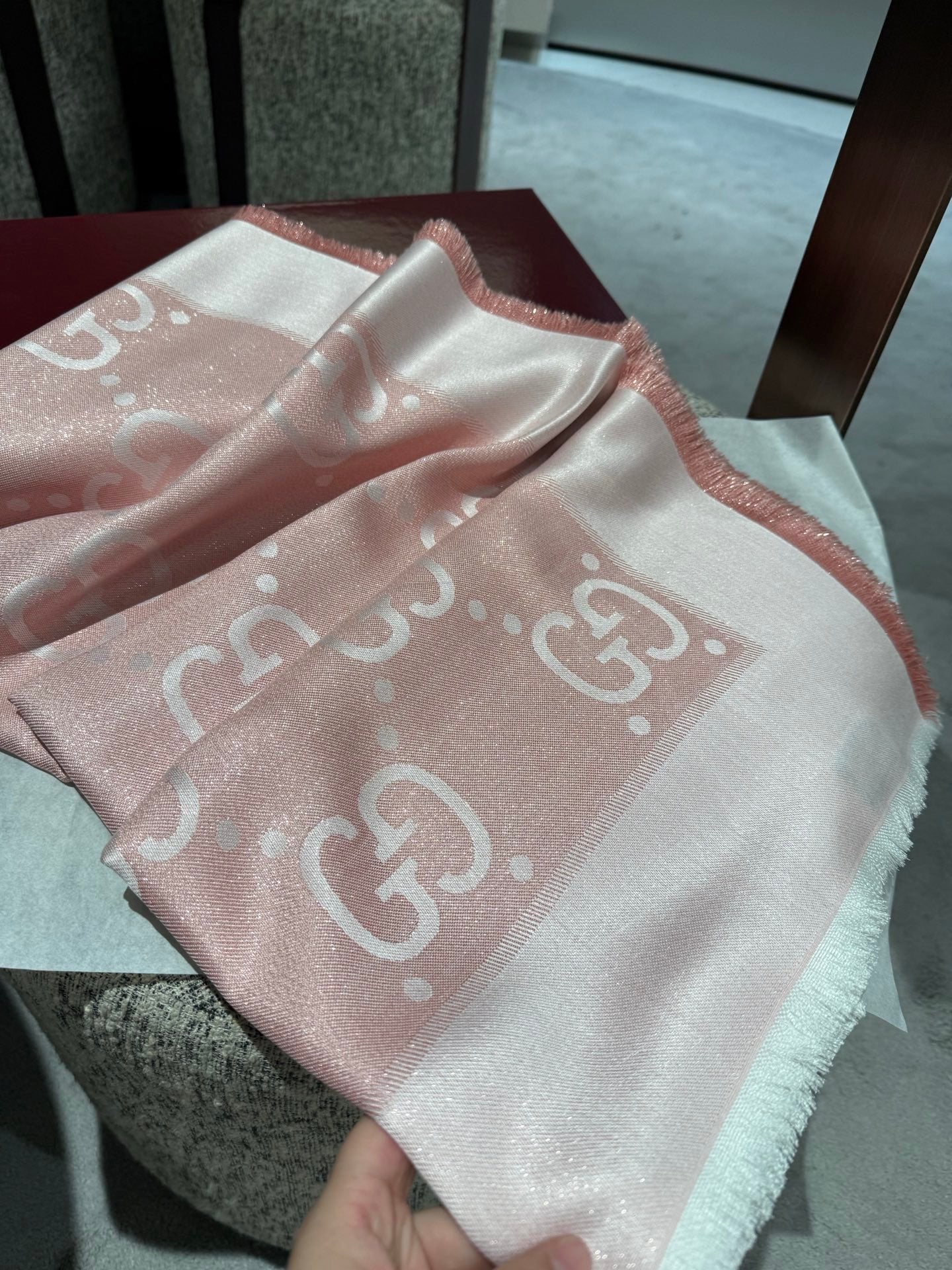 GUCCI 26S SCARF 140 IN CASHMERE AND SILK 309395