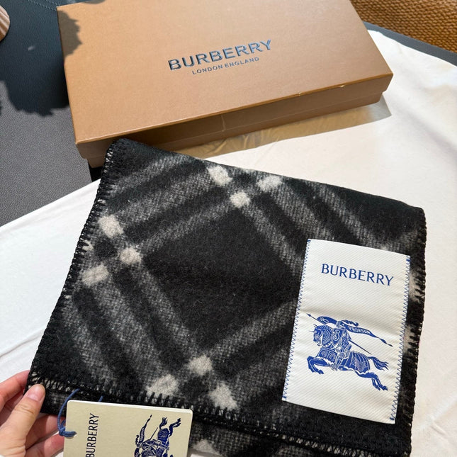 BURBERRY 26S SCARF 180CM IN CASHMERE 307285