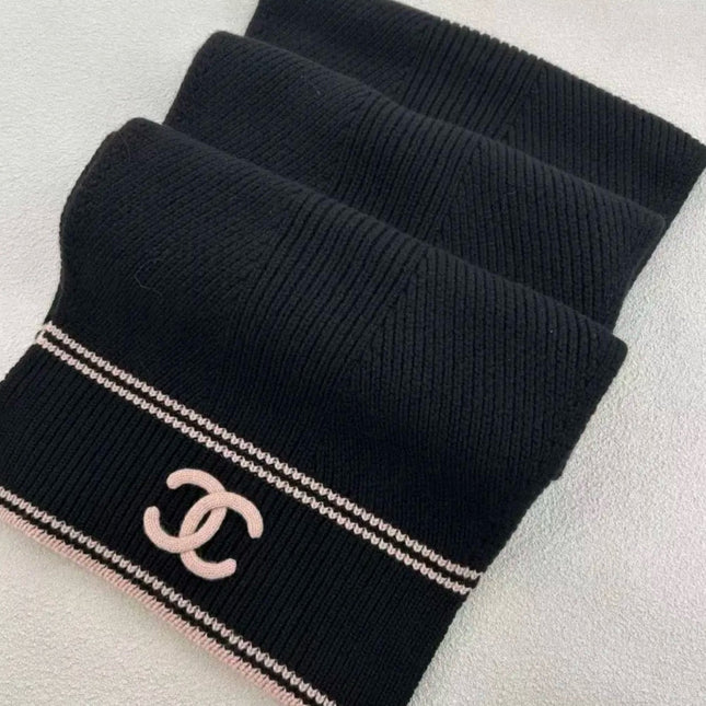 CHANEL 26S SCARF 190 IN KNITTED CASHMERE 309393