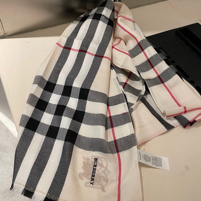 BURBERRY 26S SCARF 200CM IN CASHMERE 215173