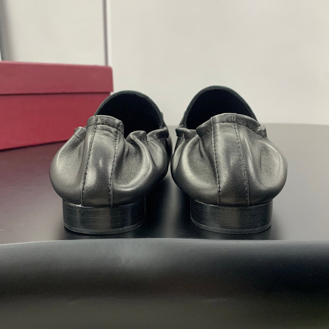 GUCCI 26S LOAFERS IN BLACK CALFSKIN
