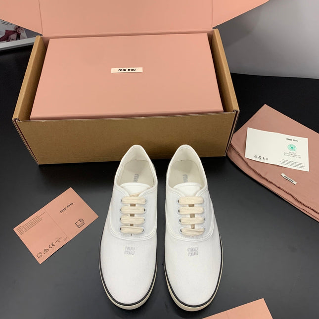 MIUMIU 26S LACE UP SNEAKERS IN WHITE CANVAS RUBBER SOLE