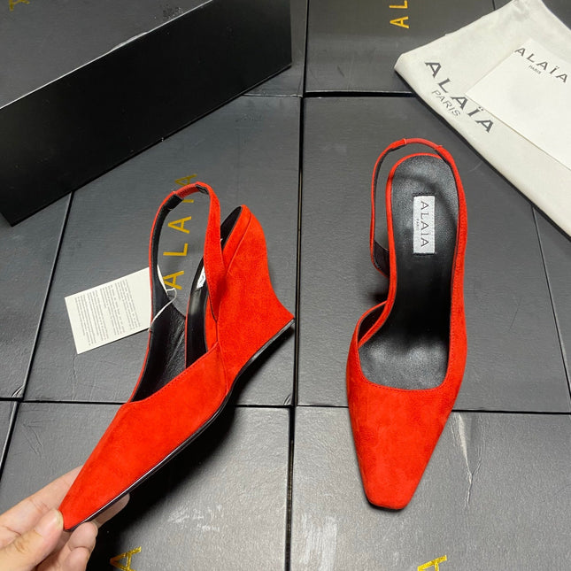 ALAIA 26S WEDGE SLINGBACKS 95 MM IN ORANGE RED SUEDE
