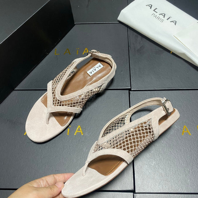 ALAIA 26S FLAT MESH THONG SANDALS IN BEIGE SUEDE