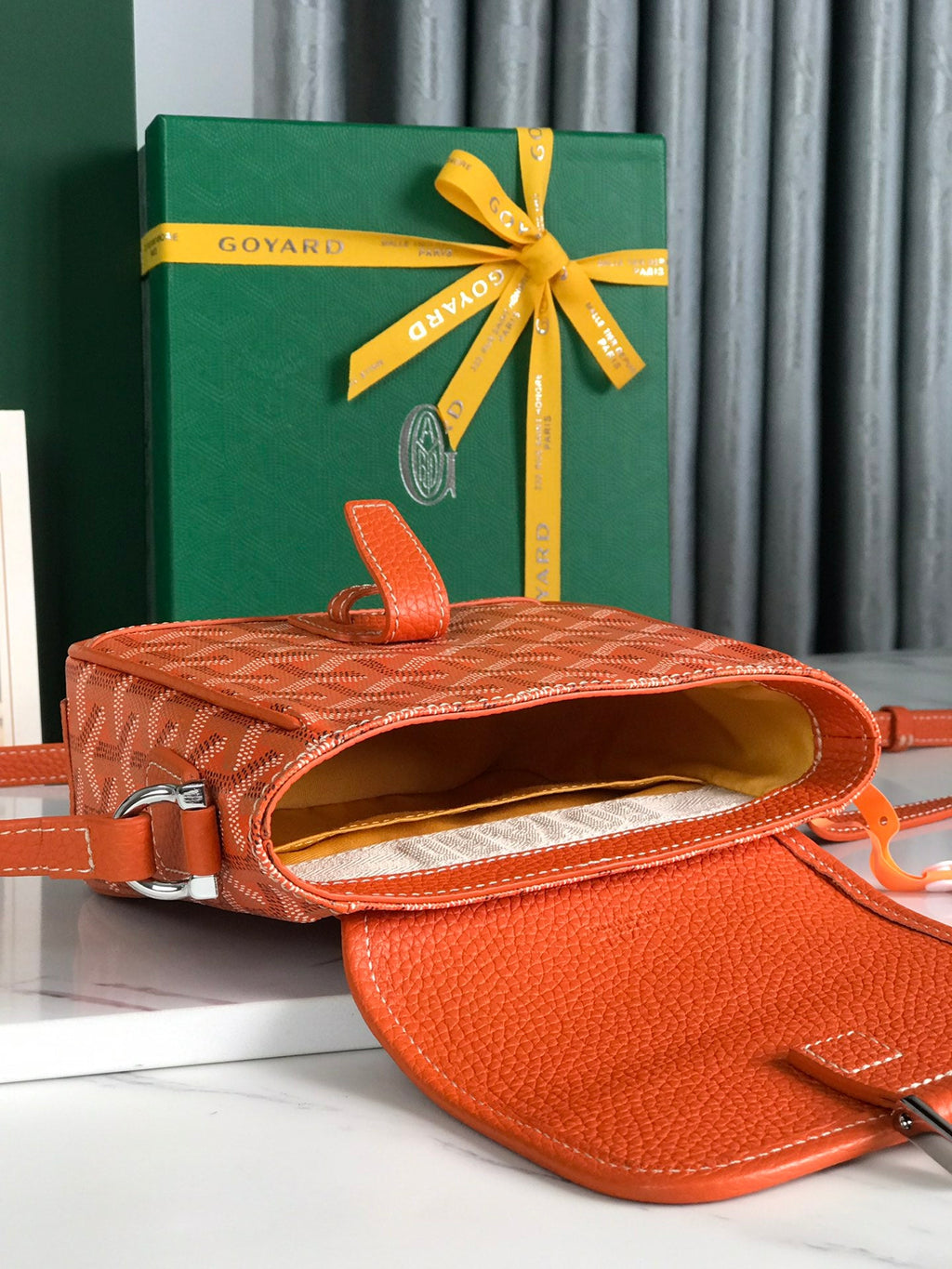 GRAND BLEU 16 IN ORANGE GOYARDINE CANVAS AND LAMBSKIN