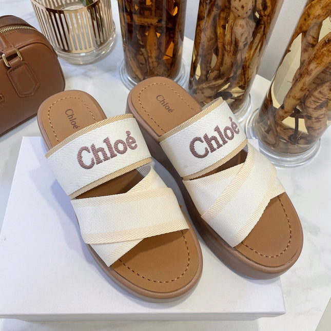 WOODY WEDGE SANDALS IN WHITE CANVAS WITH CIDER BROWN RUBBER SOLE
