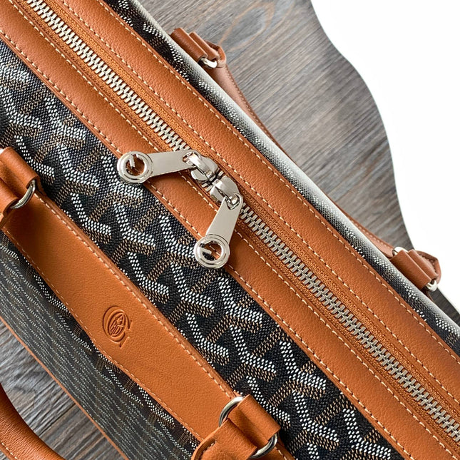 CISALPIN DOCUMENT CASE 39 IN BLACK GOYARDINE CANVAS AND TAN CALFSKIN