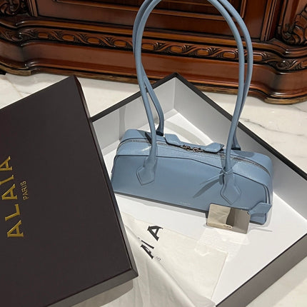 LE TECKEL MEDIUM BAG 33 IN AIR FORCE GOATSKIN
