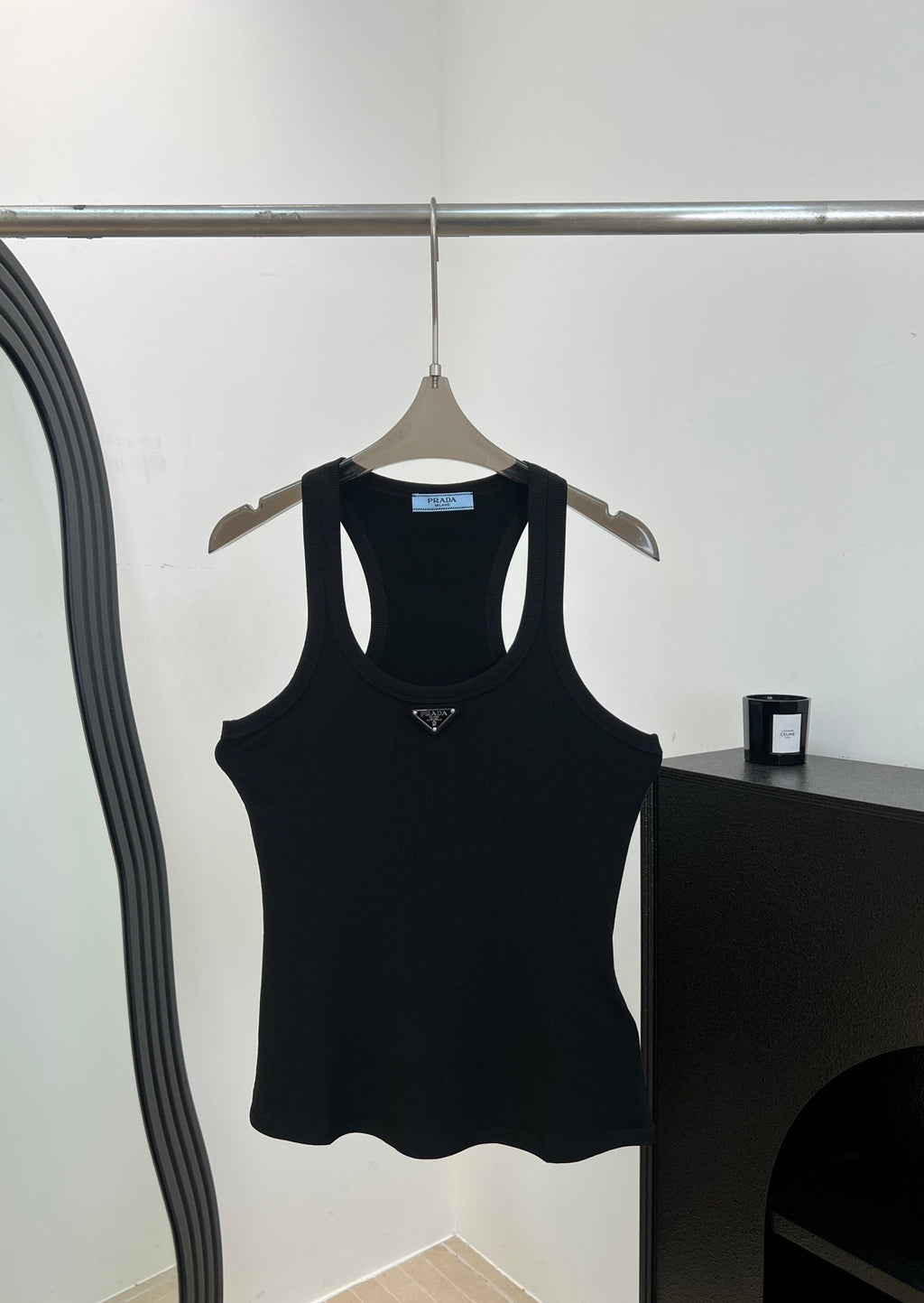 PRADA 26S SLEEVELESS TOP 1054