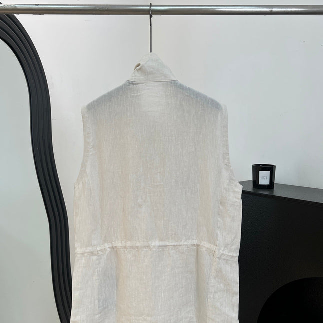 LORO PIANA 26S SLEEVELESS STAND-COLLAR VEST 899