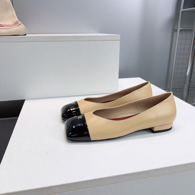 CHANEL 26S FLATS IN BEIGE LAMBSKIN WITH BLACK CAP TOE
