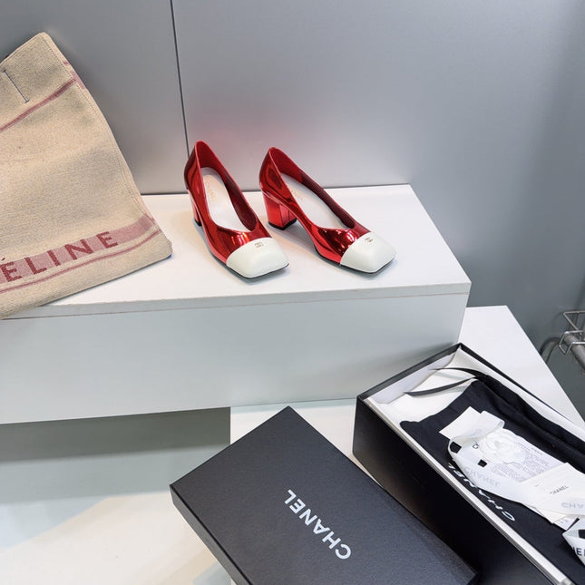CHANEL 26S SQUARE-TOE HIGH HEELS 55 MM IN RED GLOSSY LAMBSKIN WITH WHITE CAP TOE