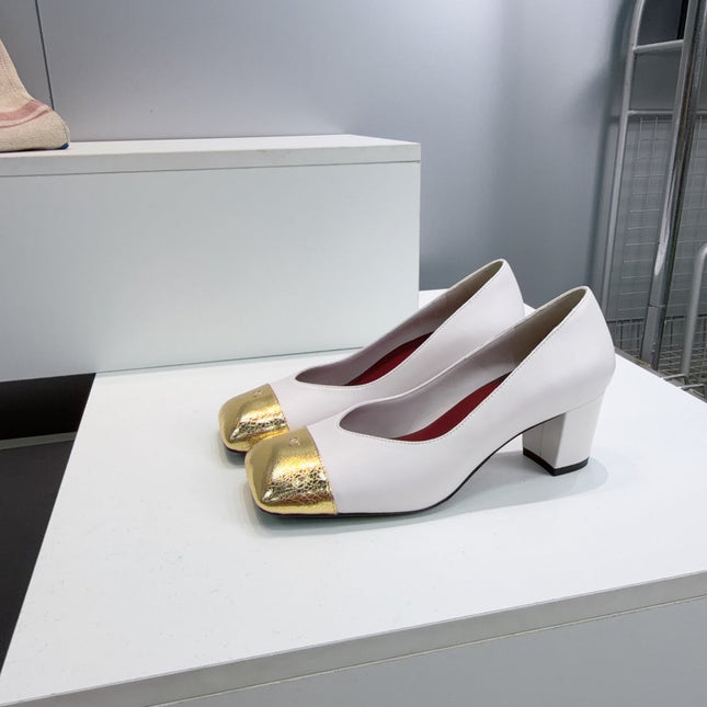 CHANEL 26S SQUARE-TOE HIGH HEELS 55 MM IN WHITE LAMBSKIN WITH GOLD CAP TOE