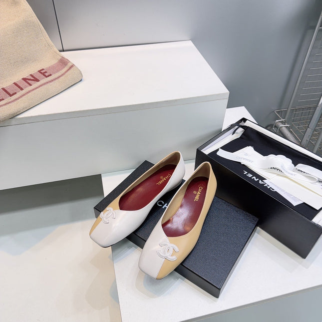 CHANEL 26S SQUARE-TOE FLATS IN BEIGE AND WHITE LAMBSKIN