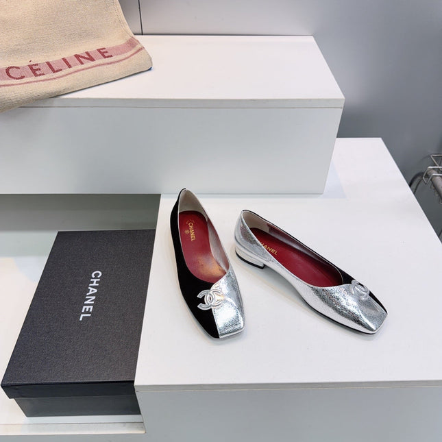 CHANEL 26S SQUARE-TOE FLATS IN SILVER LAMBSKIN AND BLACK SUEDE