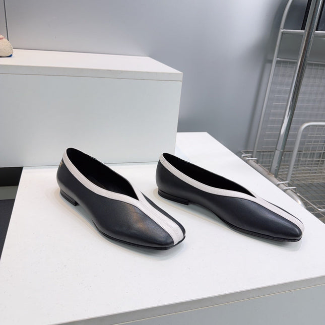 CHANEL 26S SQUARE-TOE FLATS IN BLACK LAMBSKIN WITH WHITE TRIM