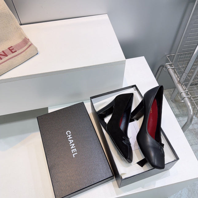 CHANEL 26S SQUARE-TOE HIGH HEELS 95 MM IN BLACK SUEDE AND LAMBSKIN