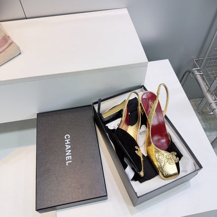CHANEL 26S SLINGBACK 100 MM IN GOLD LAMBSKIN AND BLACK SUEDE