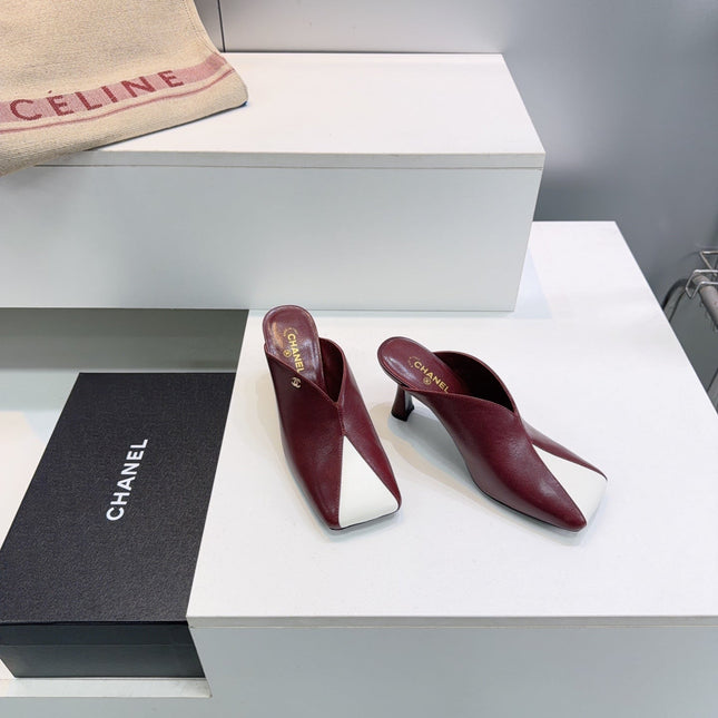 CHANEL 26S HIGH-HEEL MULES 70 MM IN WHITE AND RED LAMBSKIN