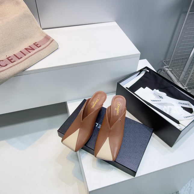 CHANEL 26S HIGH-HEEL MULES 70 MM IN BROWN AND BEIGE LAMBSKIN