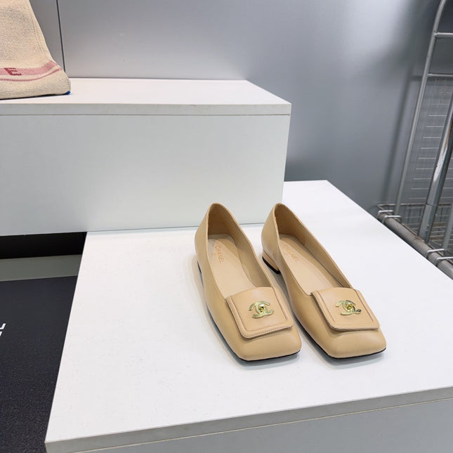 CHANEL 26S SQUARE-TOE BALLET FLATS IN BEIGE LAMBSKIN