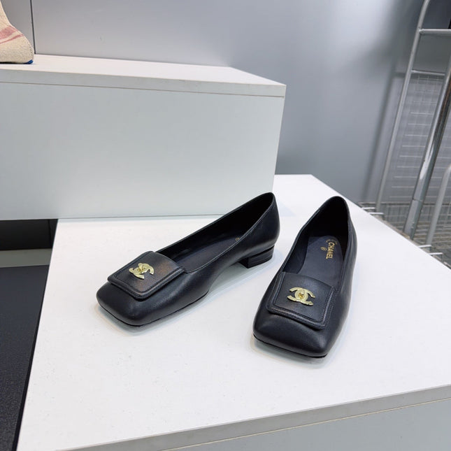 CHANEL 26S SQUARE-TOE BALLET FLATS IN BLACK LAMBSKIN