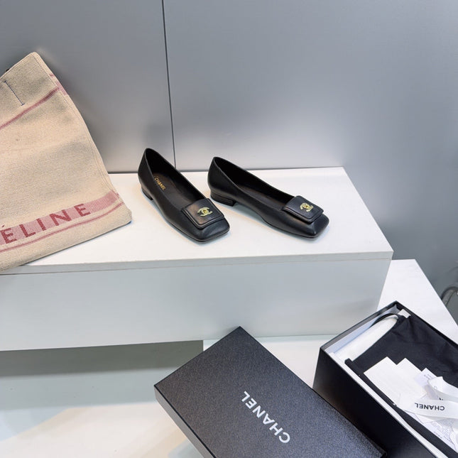 CHANEL 26S SQUARE-TOE BALLET FLATS IN BLACK LAMBSKIN