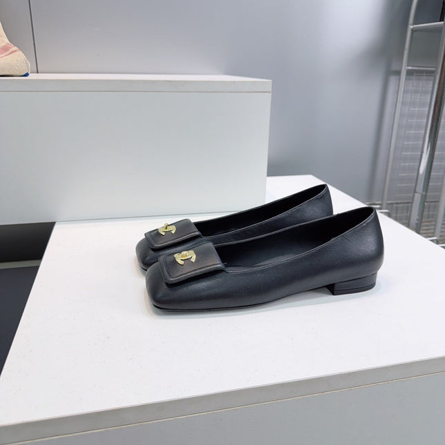 CHANEL 26S SQUARE-TOE BALLET FLATS IN BLACK LAMBSKIN
