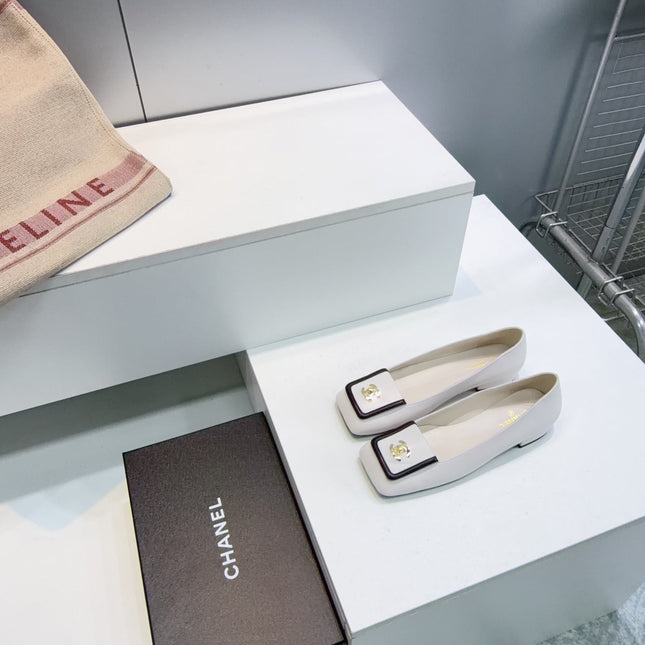 CHANEL 26S SQUARE-TOE BALLET FLATS IN WHITE WITH BLACK TRIM LAMBSKIN