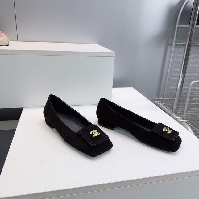 CHANEL 26S SQUARE-TOE BALLET FLATS IN BLACK SUEDE