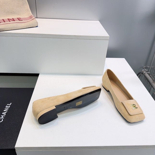 CHANEL 26S SQUARE-TOE BALLET FLATS IN BEIGE SUEDE