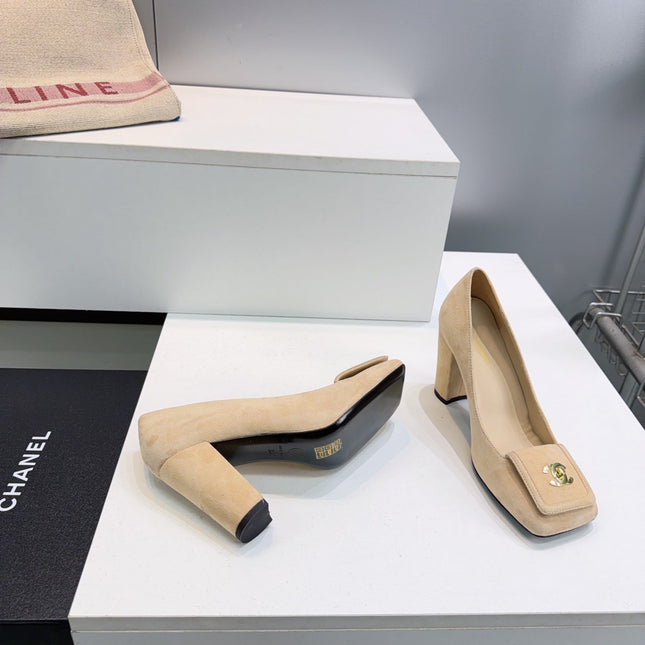 CHANEL 26S SQUARE-TOE HIGH HEELS 95 MM IN BEIGE SUEDE