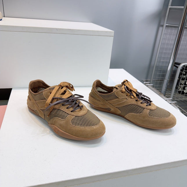 MIUMIU 26S SNEAKERS IN CARAMEL BROWN MESH AND SUEDE