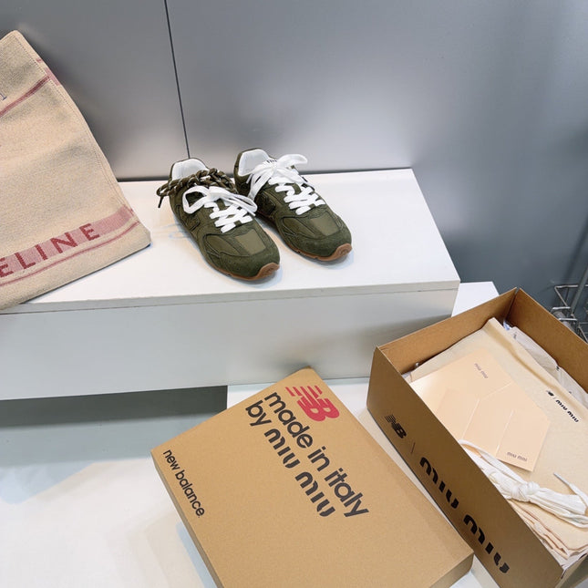 MIUMIU 26S NEW BALANCE SNEAKERS IN OLIVE GREEN SUEDE & FABRIC