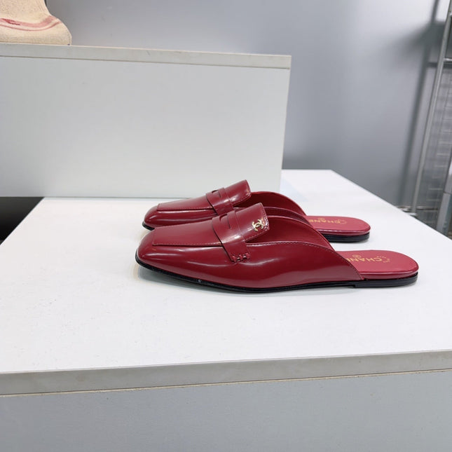 CHANEL 26S LOAFER MULES IN BURGUNDY PATENT LAMBSKIN