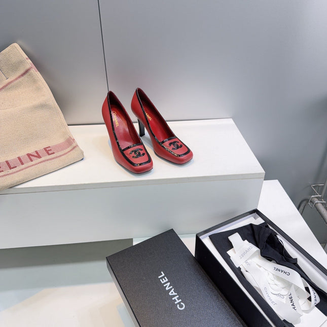 CHANEL 26S HIGH HEEL PUMPS 85 MM IN RED CALFSKIN WITH BLACK PATENT