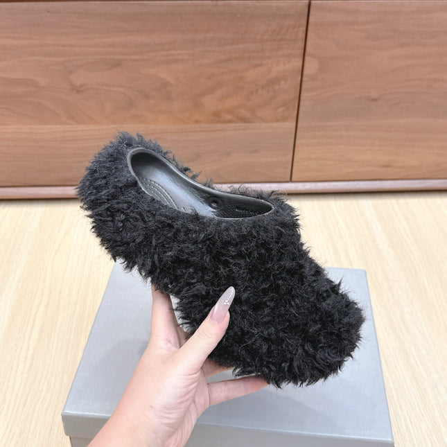 BALENCIAGA 25S MULES IN BLACK FAUX FUR