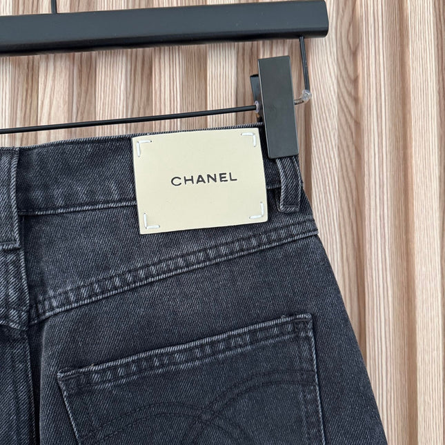CHANEL 26S STRAIGHT-LEG JEANS 1392