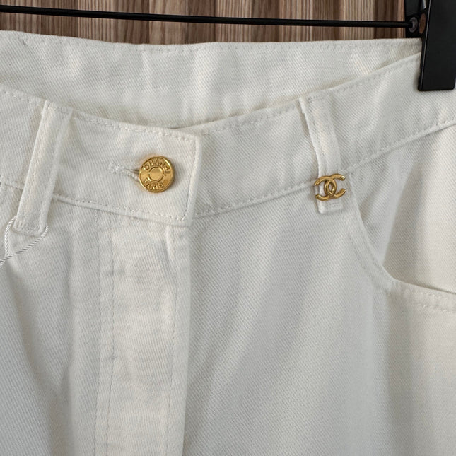 CHANEL 26S STRAIGHT-LEG JEANS 1391