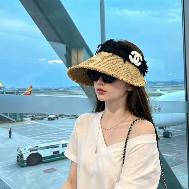 CHANEL 26S RAFFIA VISOR WITH WHITE CC LOGO 338095